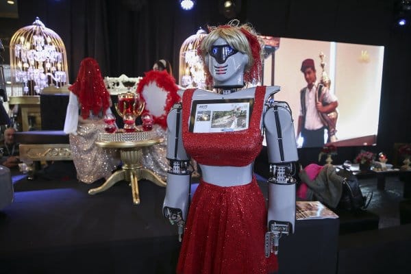 HABERİM 724 | Kına gecelerinde robotlar kullanılacak