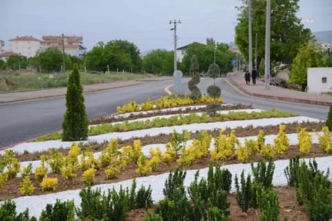 HABERİM 724 | Kırşehir Belediyesi Altyapı Çalışmalarını Tamamlanan Noktalarda Sıcak Asfalt Seriyor