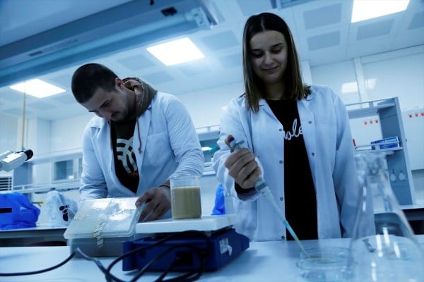 turk-bilim-insanlari-gida-sektoru-icin-yerli-enzim-uretti-1-gvxEyd8R.jpg HABERİM 724 | Türk bilim insanları gıda sektörü için yerli enzim üretti