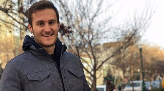 universite-icin-abdye-gitti-silikon-vadisinde-selfini-kurdu-fvMpYvIJ.jpg HABERİM 724 | Üniversite için ABD’ye gitti Silikon Vadisi’nde ‘Selfin’i kurdu