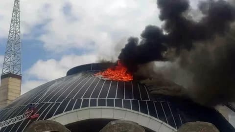 HABERİM 724 | Van'da Tıbbiye Camii'nin kubbesinde yangın çıktı